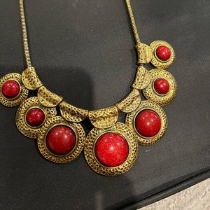 Amrita Singh necklace